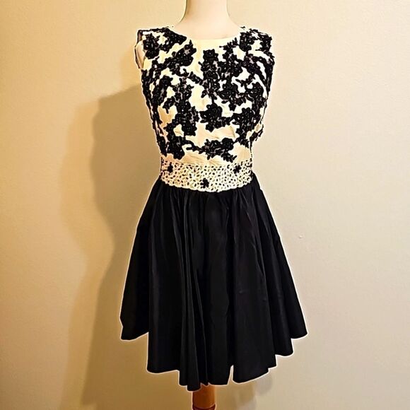 Coco melody formal dress size small. - Picture 1 of 10
